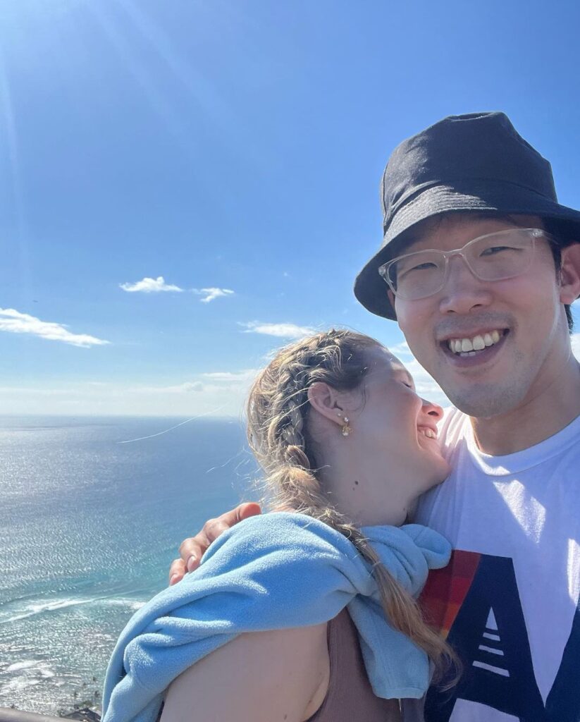 
A photo during Hans' trip to Hawaii with his unidentified girlfriend.
